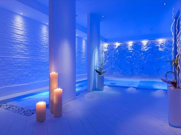 Hotel Regina Elena 57 & Oro Bianco SPA a Rimini