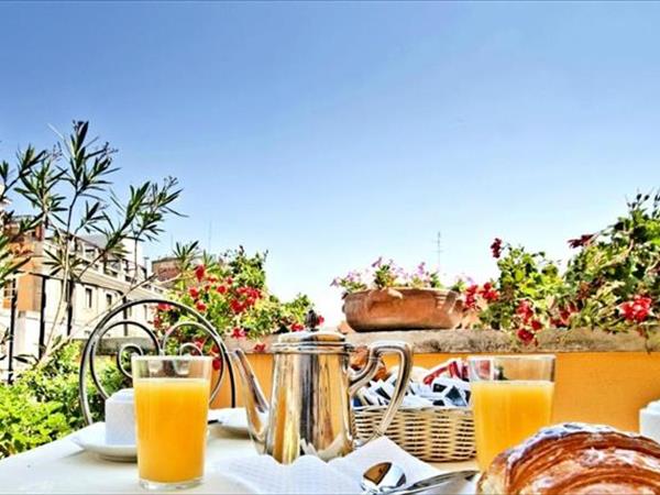 Hotel Cinquantatre a Roma